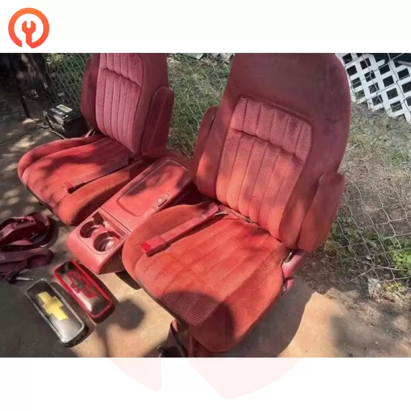88-94 MAROON RED BUCKET SEATS AND CONSOLE SEATS BELTS